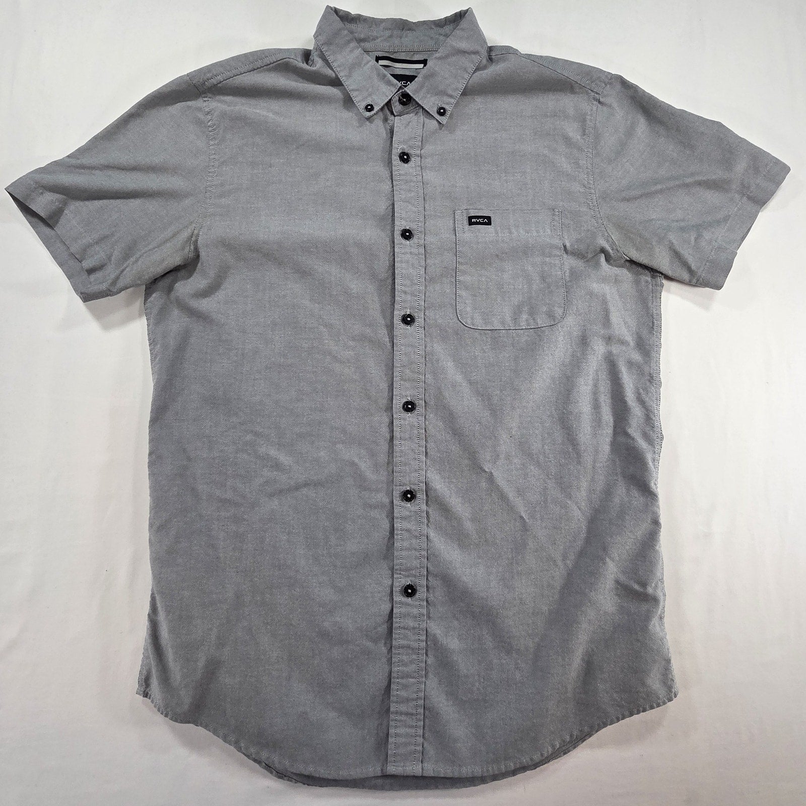 RVCA Slim Fit Short Sleeve Button Down Shirt Grey – M