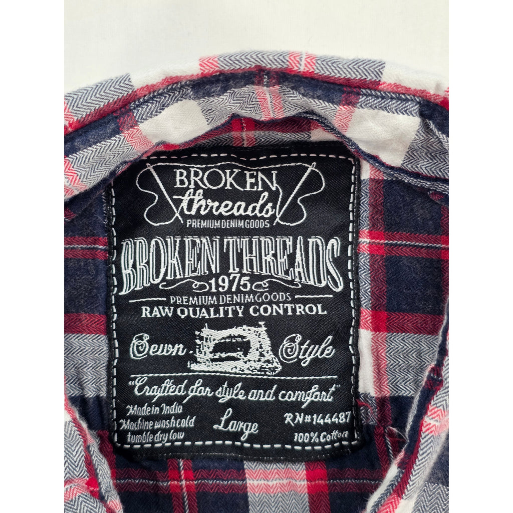 Broken Threads Plaid Long Sleeve Button Up Shirt – L