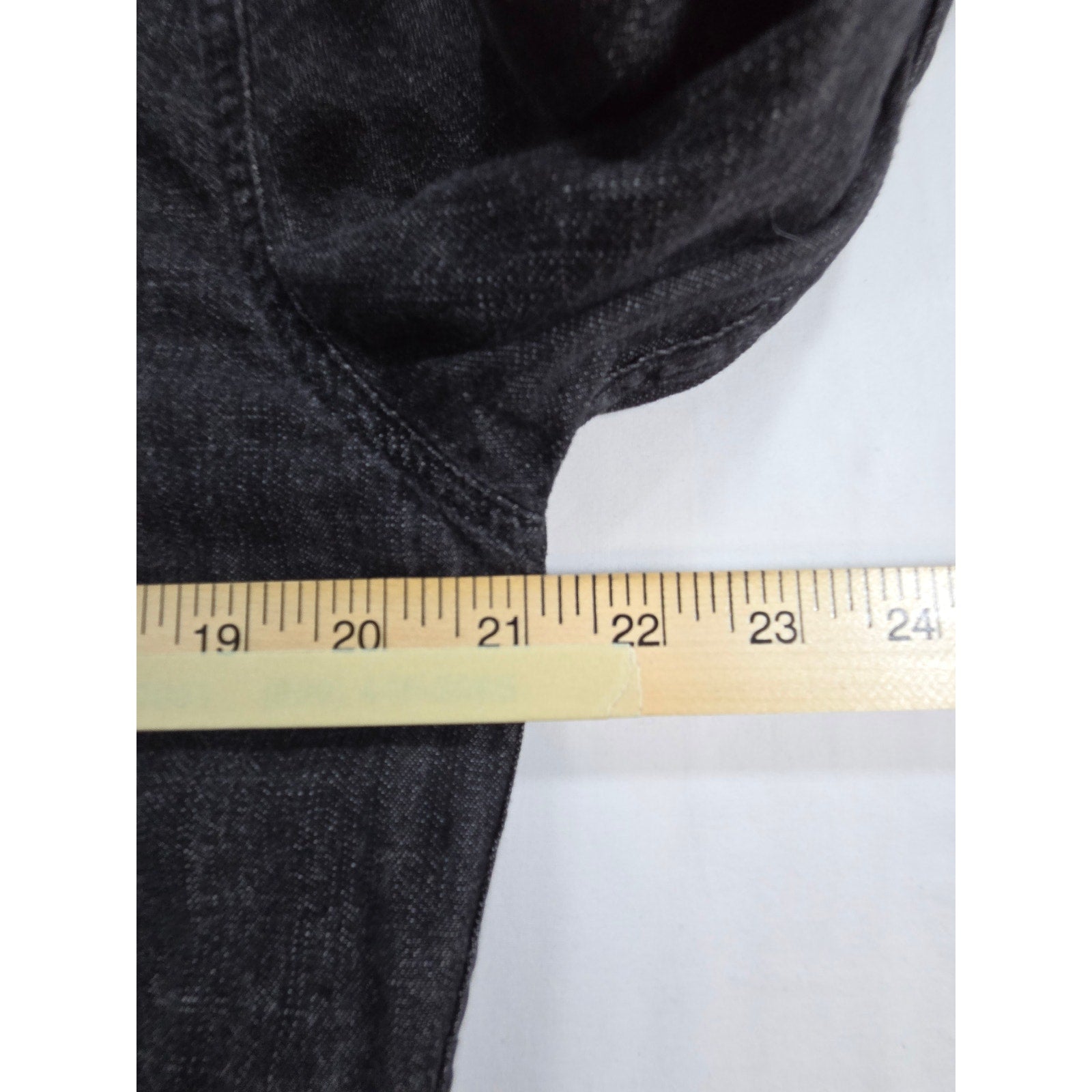 Levis Long Sleeve Button Down Shirt Black – M