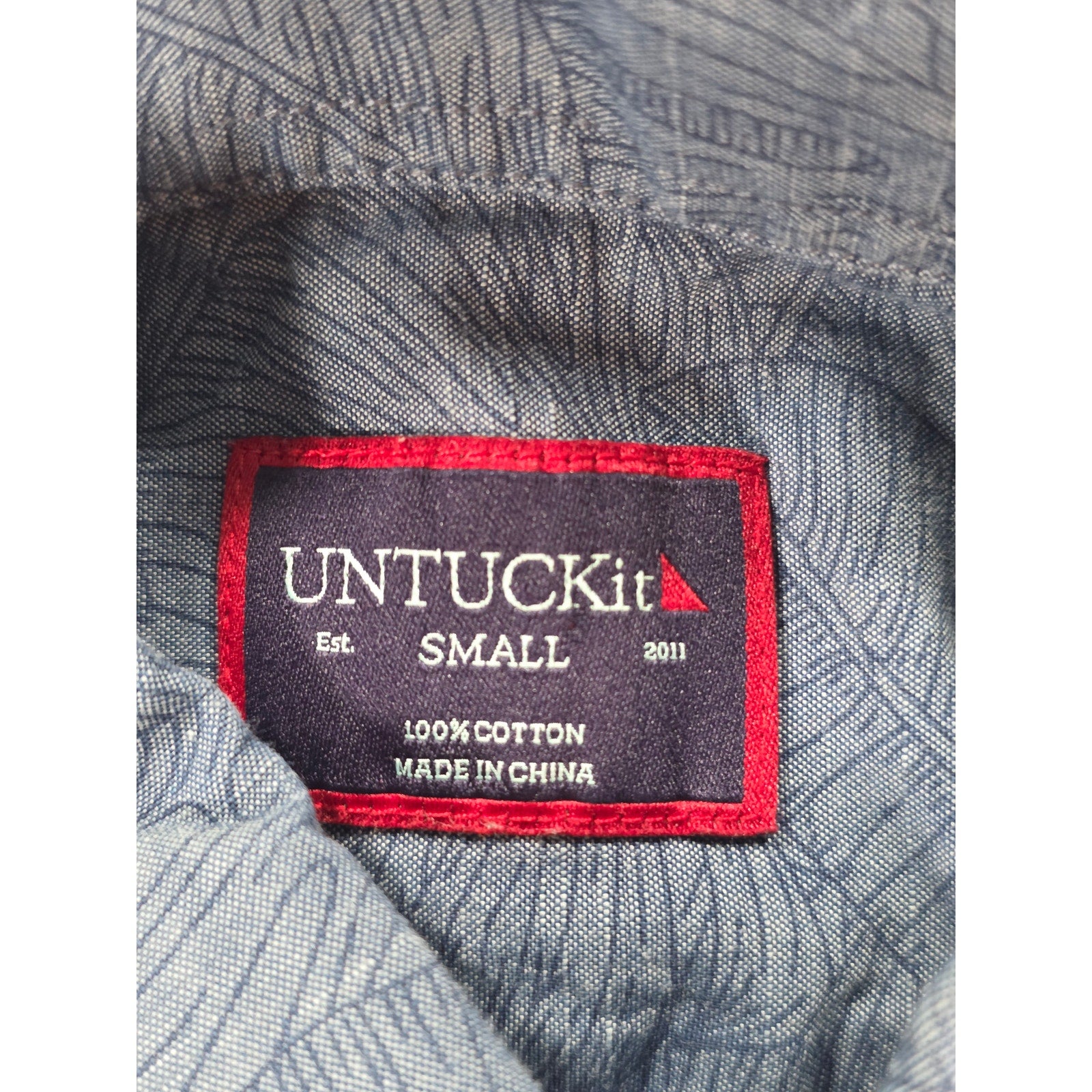 UNTUCKit Short Sleeve Button Down Shirt – Size S